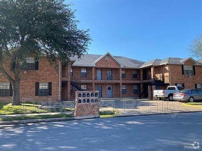 Building Photo - 4105 N 24th Ln Unit Apt 6