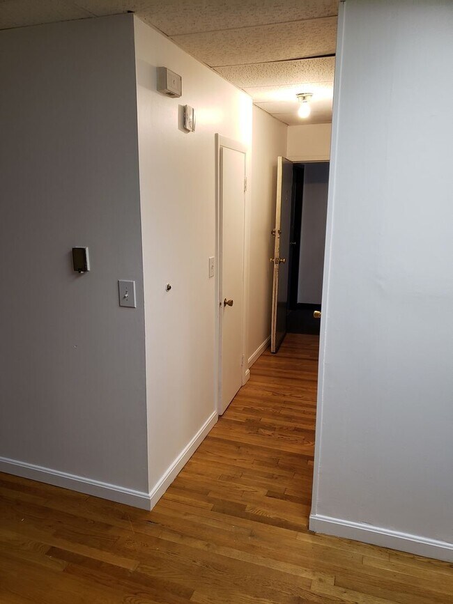 201 Strathmore Rd