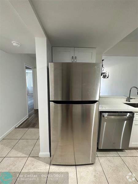 Building Photo - 721 N Pine Island Rd Unit 114 Rental