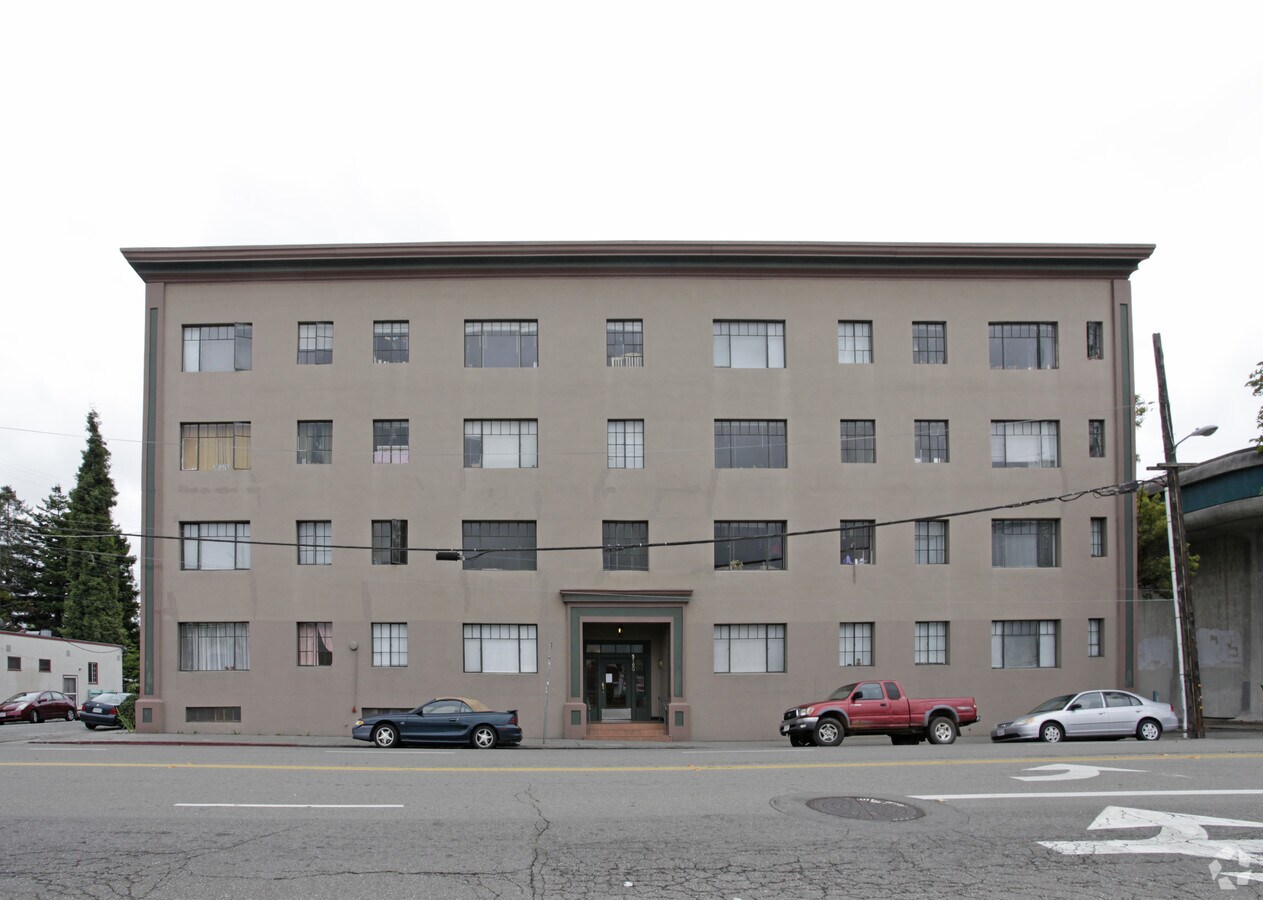 Photo - Claremont Towers Apartments