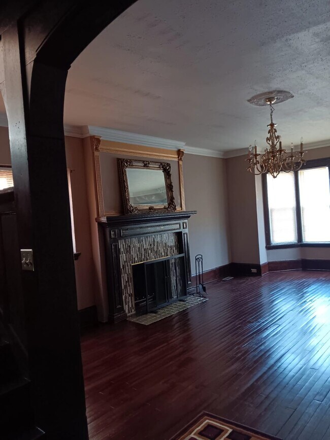 Photo - 2421 Field St