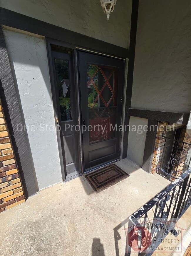 Photo - 4 Bedroom, 2.5 Bathroom Home in North Kansas City, Missouri