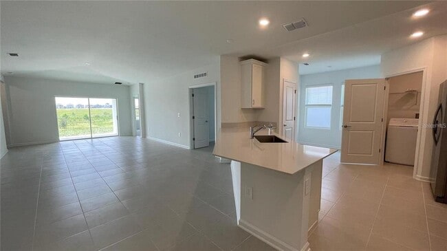 Photo - 5652 Lemon Grass St