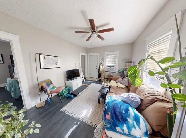 Photo - 1623 Hopkins Ave Unidad Apt 2