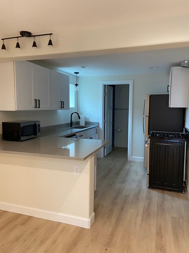 Kitchen - 3583 S Bannock St Unit B