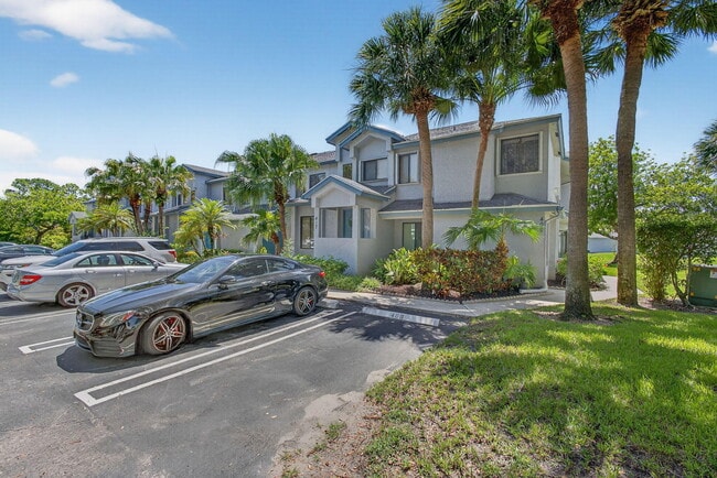 Photo - 406 Harbour Pointe Way