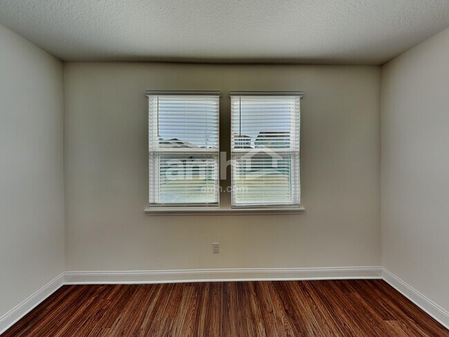 Photo - 246 Onate Cir