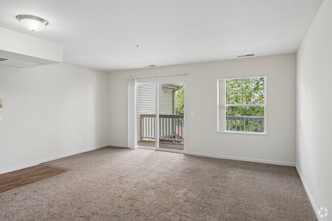 2BR, 1BA - 880SF - Living Room