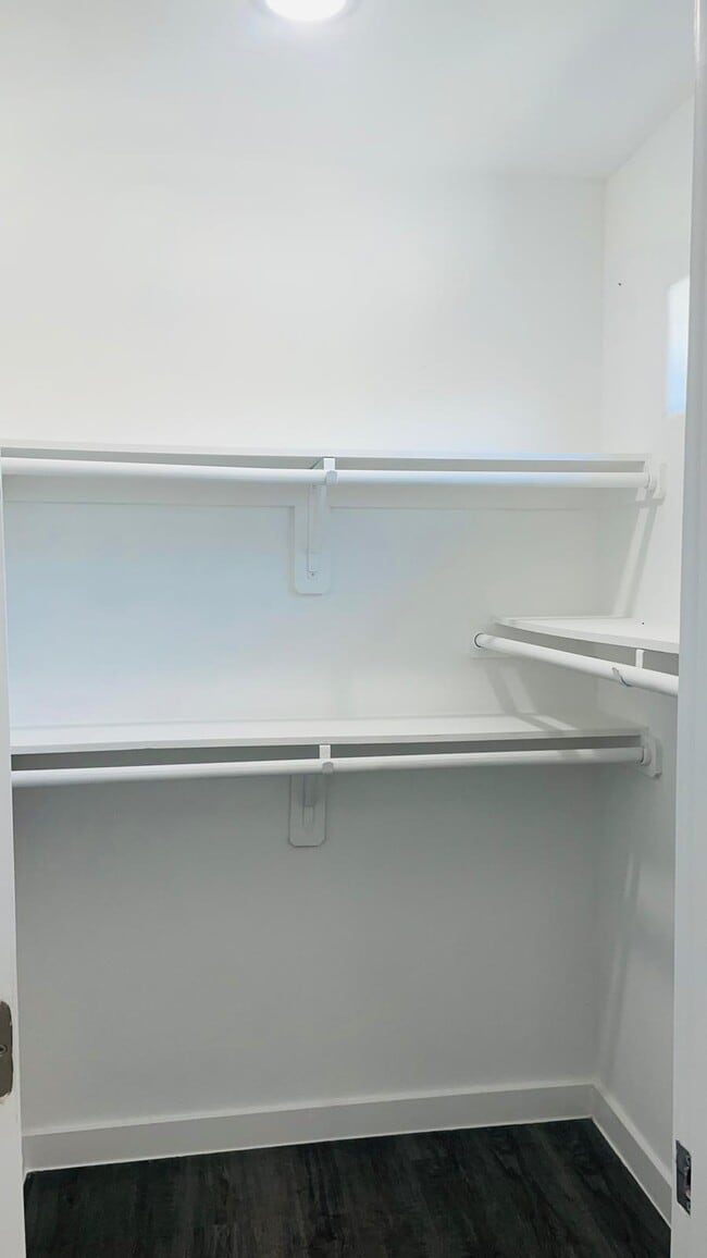 Photo - 8414 Sandra St