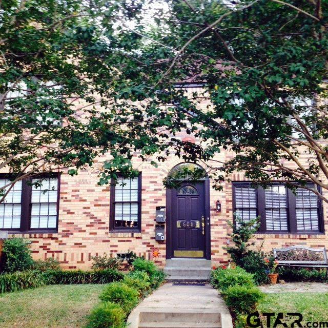 Photo - 608 W 3rd St