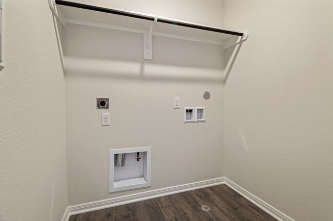 Photo - 16457 Blossom Grv Dr