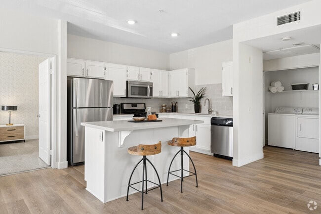 Versilia - 2BR, 2BA - 1,206SF - Kitchen - Canterra