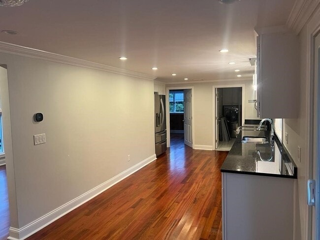 5 Brookdale Rd