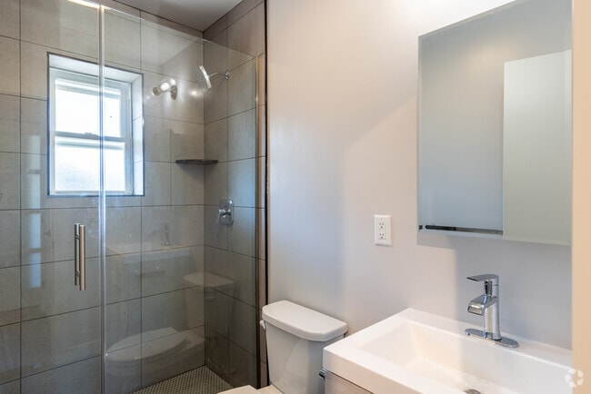 2nd Floor 1BR - 1BA - 600SF