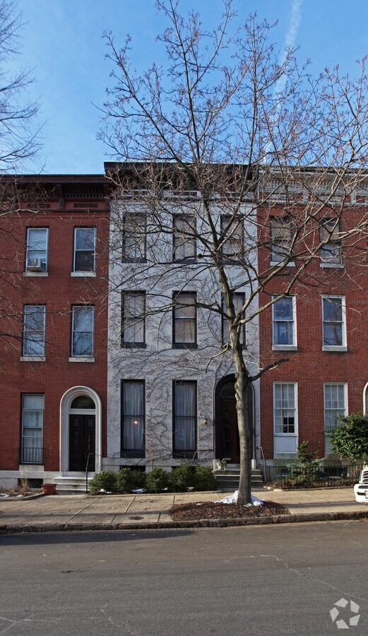 Photo - 1608 Bolton St Apartment