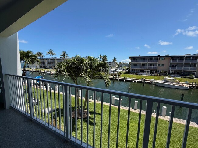 Photo - 110 Shore Ct Unit 209