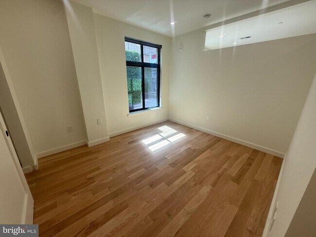 Photo - 1128 Walnut St Unit 205