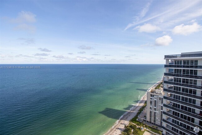 Building Photo - 1830 S Ocean Dr Unit 4406 Rental