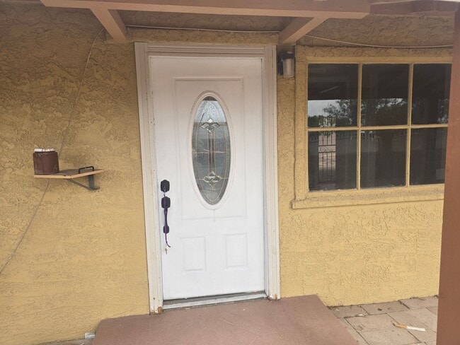 Photo - Spacious 3bd/1ba in a HUGE GATED Property!