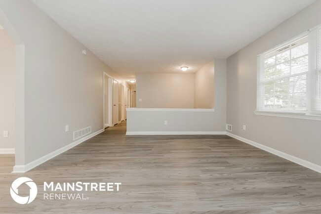 Photo - 3545 Charlotte Dr