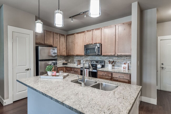 Photo - Grand Reserve