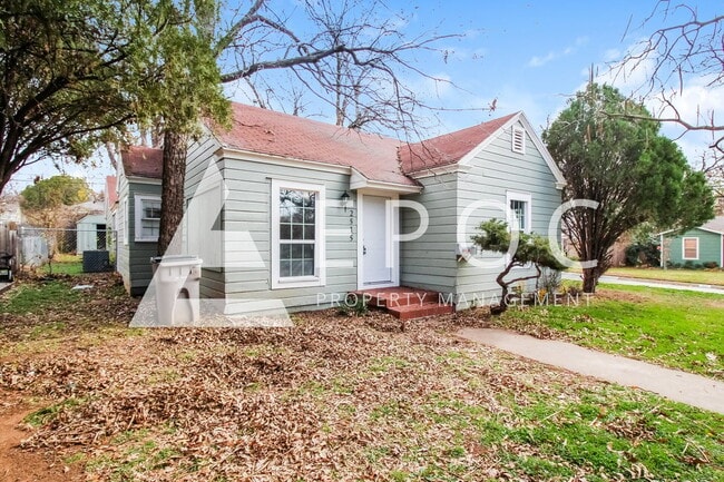 Photo - 2515 Bridwell St