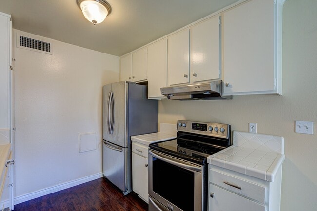 Photo - 4558 Willis Ave Unit 105