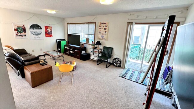 Photo - 133 27th Ave SE Unit 3