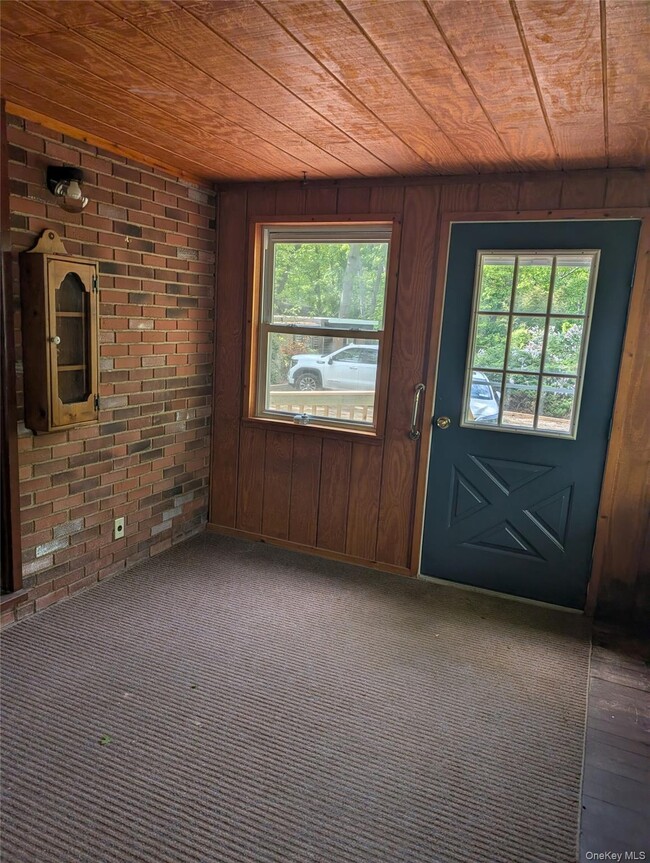 Photo - 45 Sunken Meadow Rd