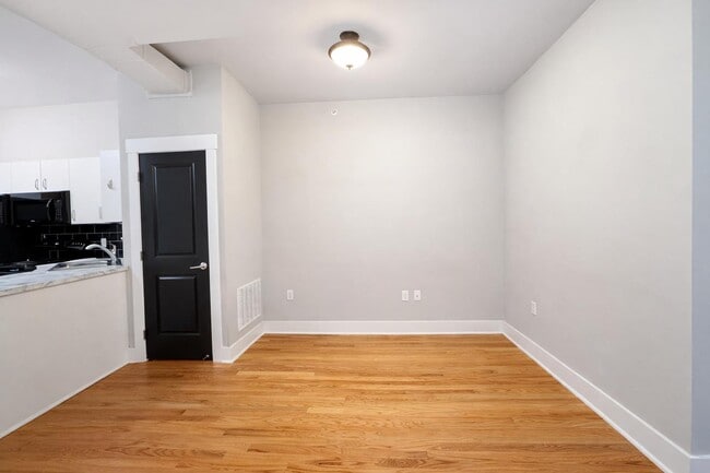 Photo - 1011 S 30th Avenue