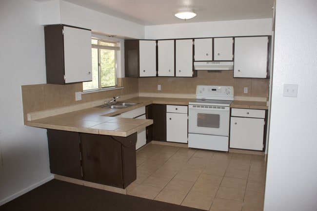 Building Photo - 21 Douglas Ln Unit 23 Rental