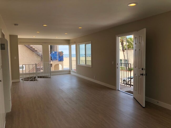 Photo - 1526 W Oceanfront Unit 1526 1/2