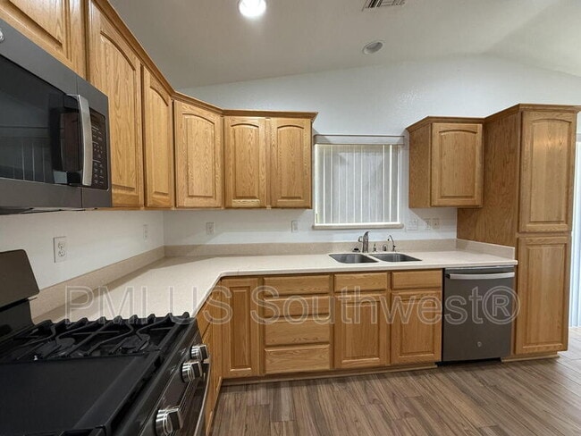 Photo - 1720 Central Ave