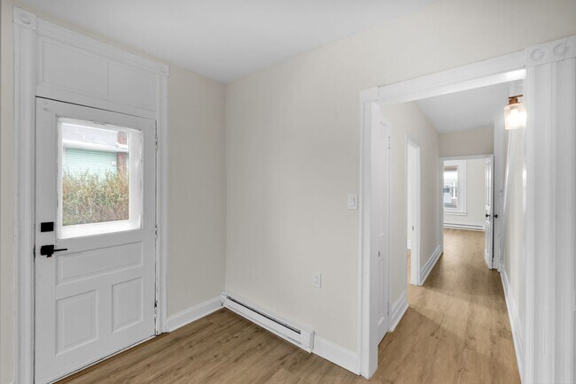 Photo - 109 N Sixth St Unit 1F