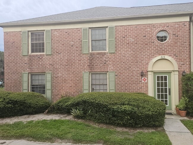 Building Photo - 226 Georgetown Dr