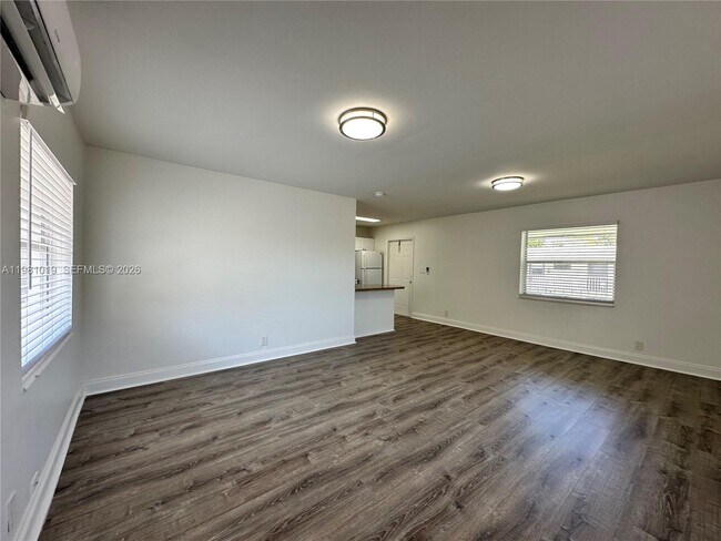 Photo - 1411 N Dixie Hwy Unit 4