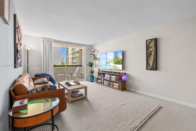 1775 Washington Ave Unit 4C