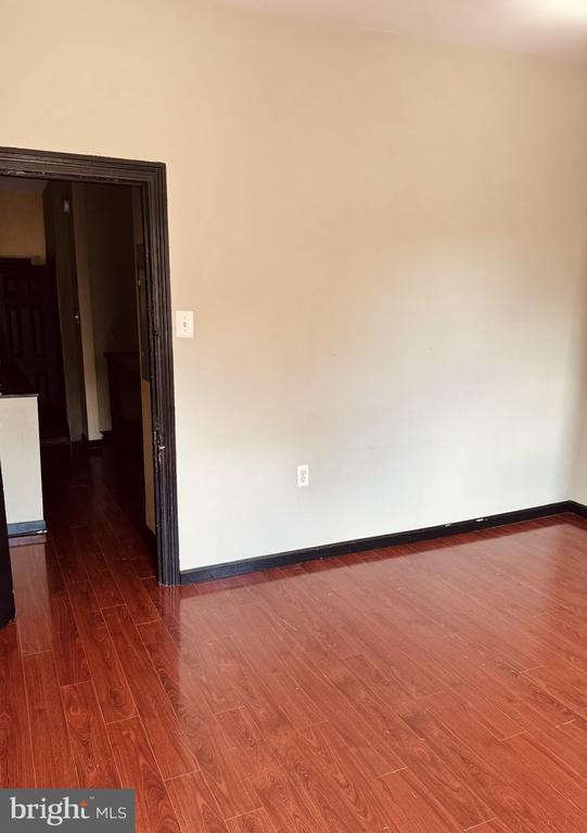 Photo - 1913 Page St