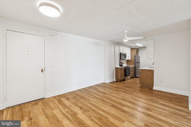 Photo - 1420 Locust St Unit 24C