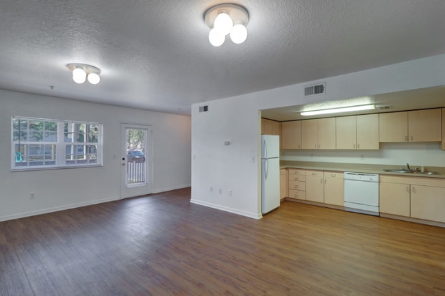 Photo - 2675 50th Ave N Unidad 210