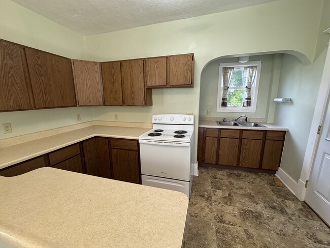 Photo - 304 S 7th St