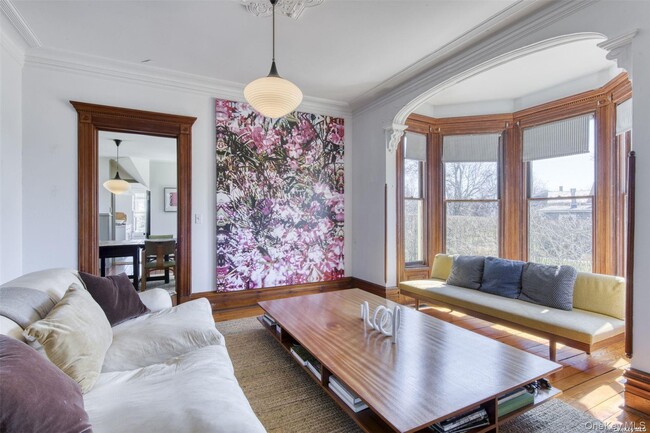 Photo - 1855 Village Ln