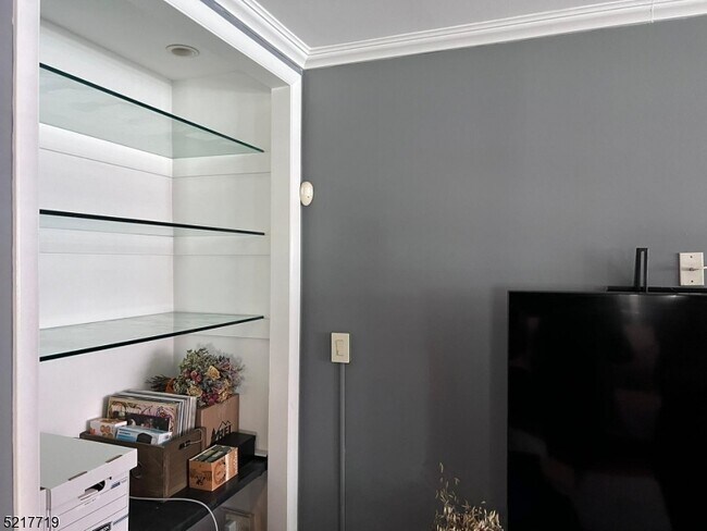 Photo - 100 Luttgen Pl Unit B3