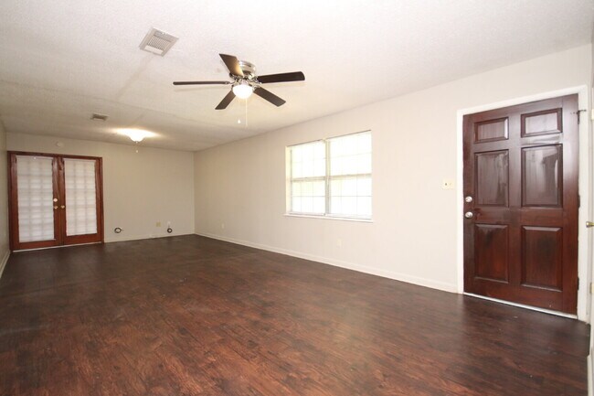 Photo - Updated 3BR/2BA Milton Ranch Home with Multiple Living Areas, Flex Space & Newly Updated Kitchen ...