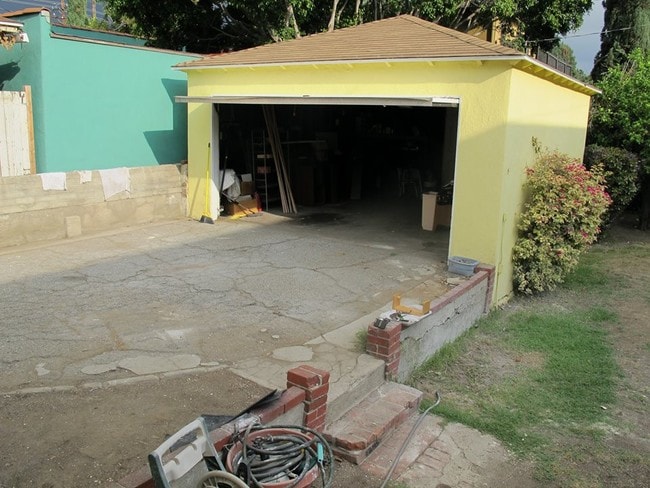 Garage - Has been converted into a studio - 1172 Ruberta Ave