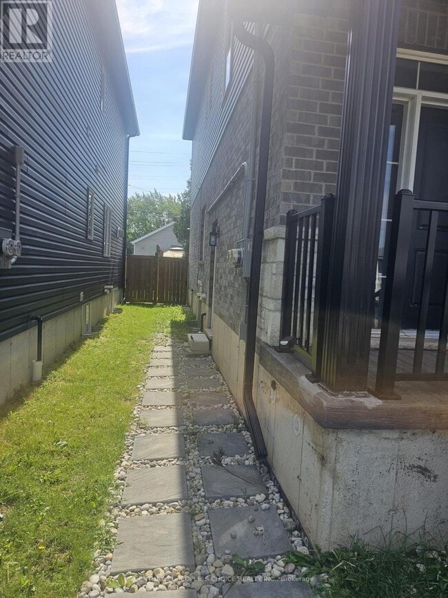 Photo - 84 Beland Ave N