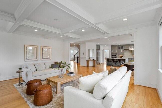 Photo - 938 Dead Run Dr