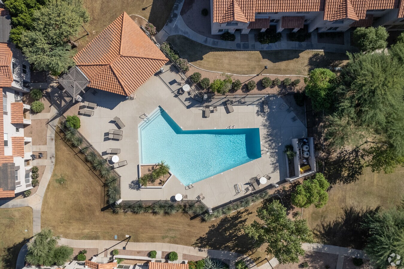 Piscina - Heather Glen Condominiums