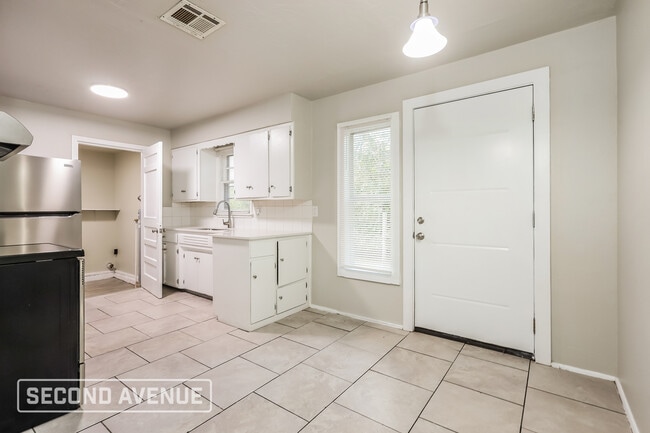 Photo - 1413 SE 39th St