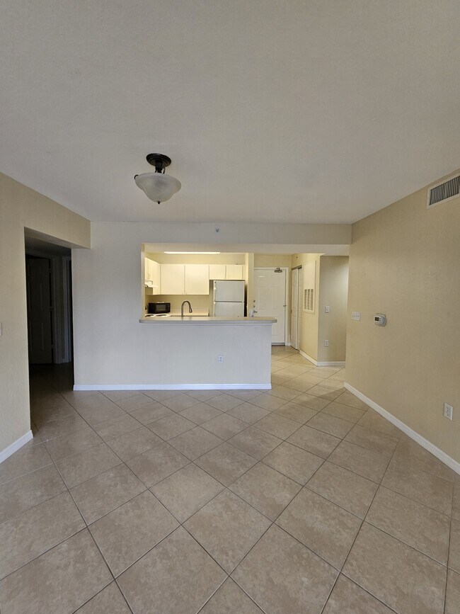 Photo - 8274 Key Royal Cir